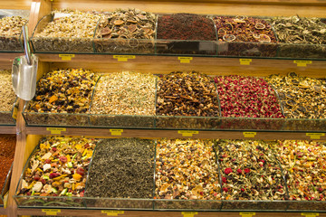 Does cialis/tadalafil keep you hard after ejaculation?